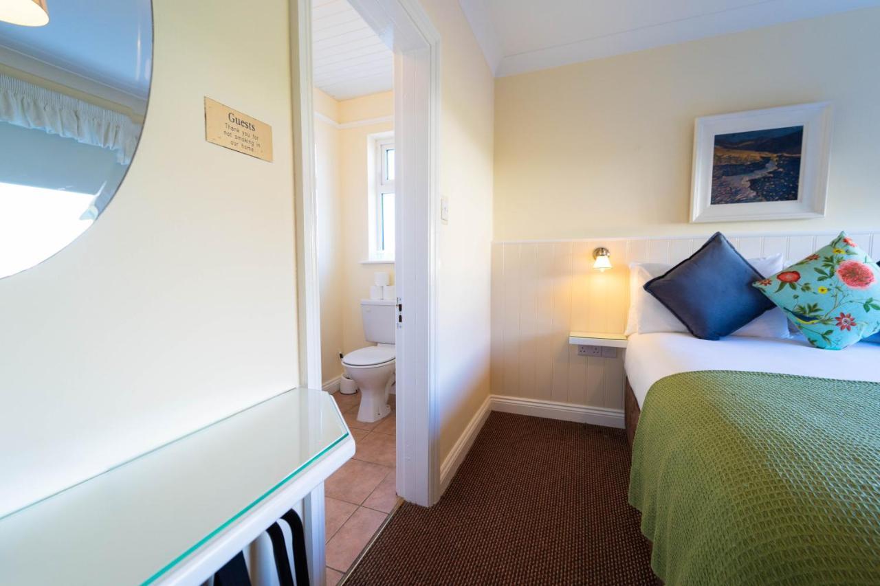 Ashe'S Accommodation Dingle Exterior photo