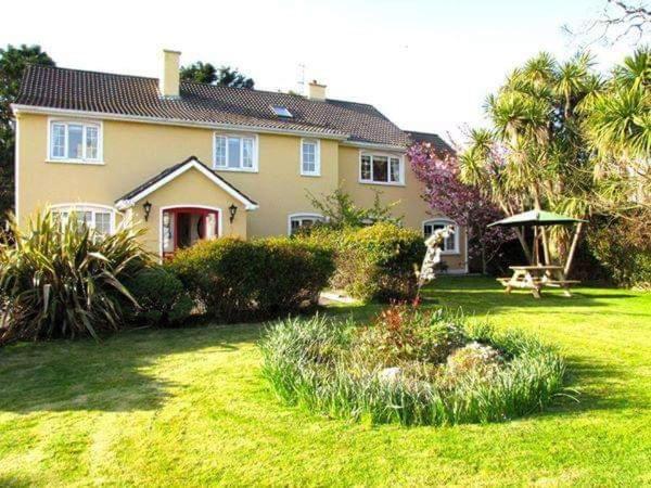 Ashe'S Accommodation Dingle Exterior photo